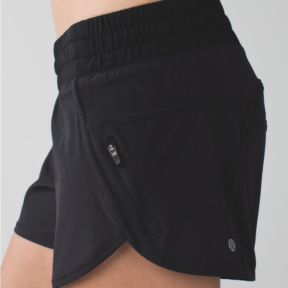 Lululemon Tracker Short III *4-way Stretch Black 4” Size 8